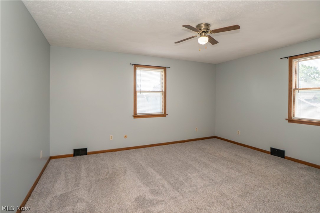 215 8th Street Southwest Massillon, OH 44647 - Photo 19 of 32 Bedroom 2