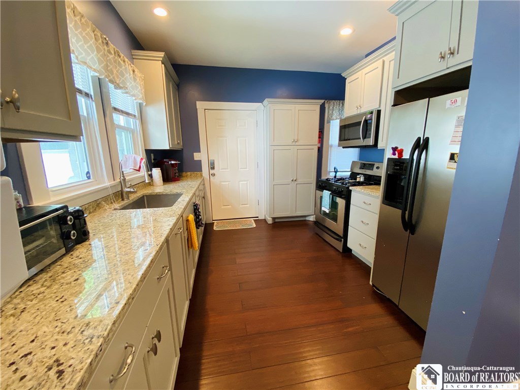 7 Maple Street Jamestown, NY 14701 - Photo 1 of 17