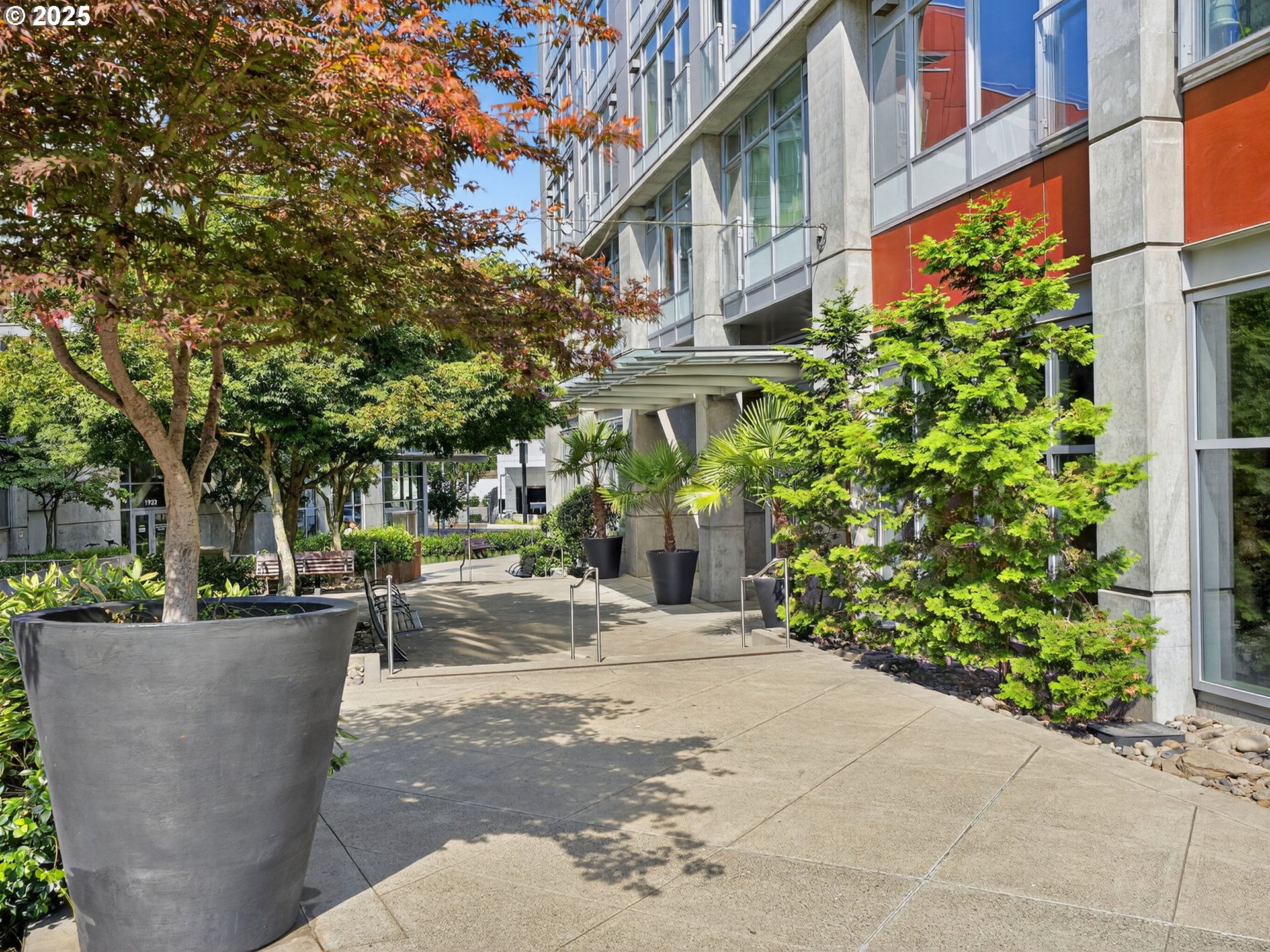 1926 West Burnside Street, Unit 606 Portland, OR 97209 - Photo 26 of 27