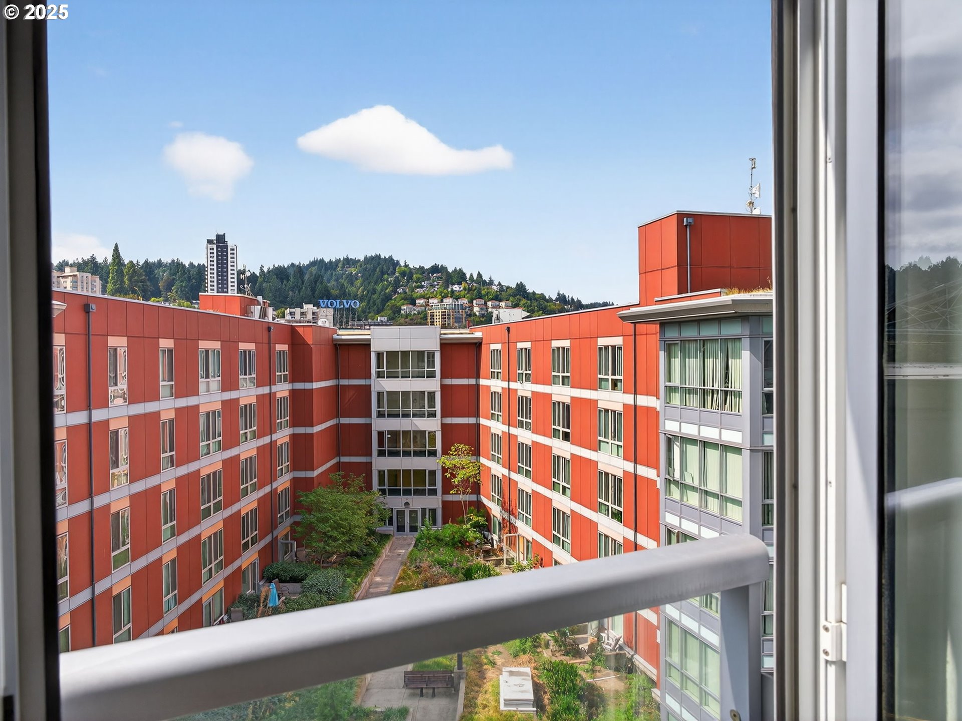 1926 West Burnside Street, Unit 606 Portland, OR 97209 - Photo 8 of 27