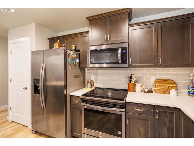 $455,000 | 14007 Northeast 7th Court, Vancouver, WA 98685