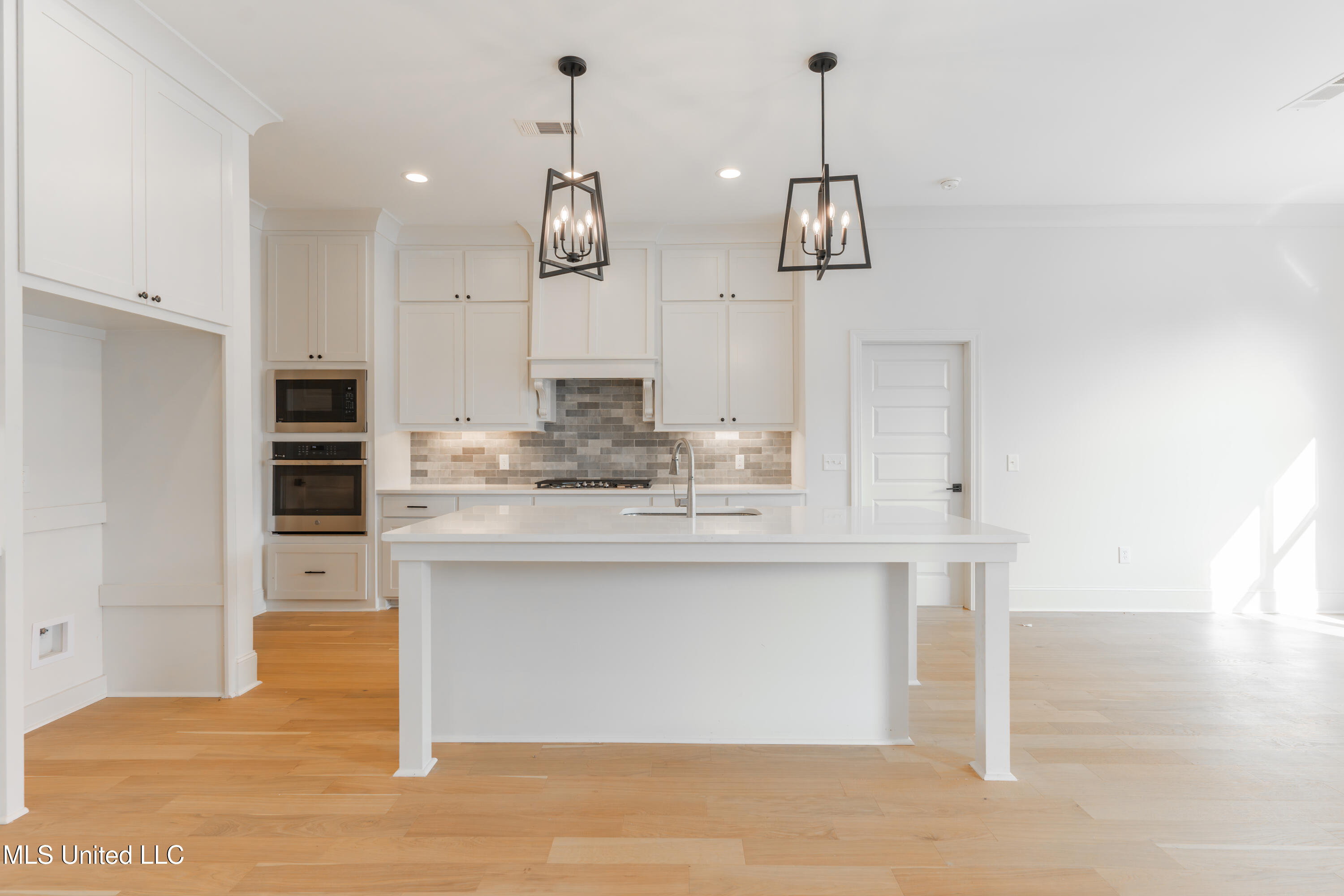 112 Catherine Boulevard Clinton, MS 39056 - Photo 15 of 80 14-Kitchen