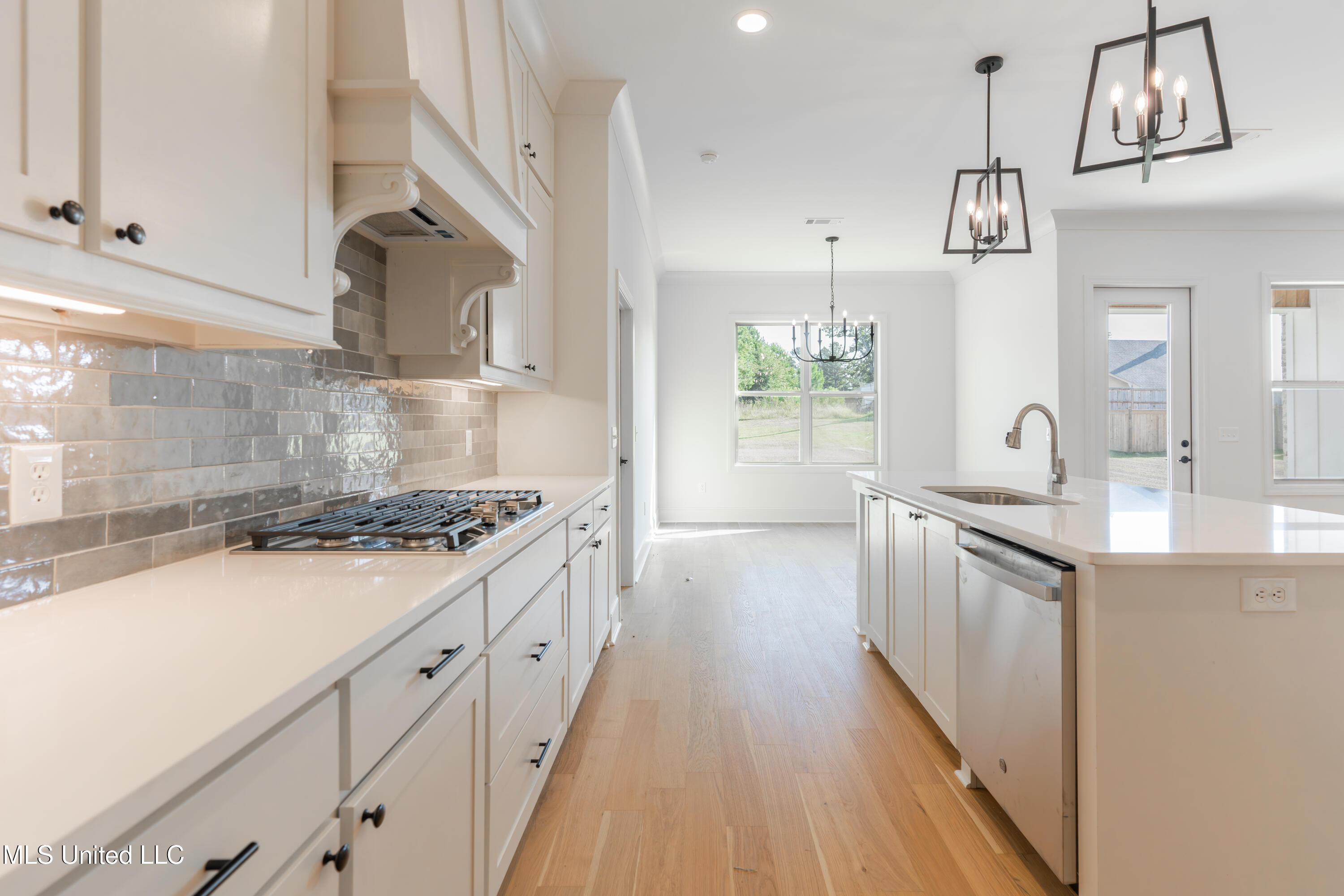 112 Catherine Boulevard Clinton, MS 39056 - Photo 20 of 80 19-Kitchen