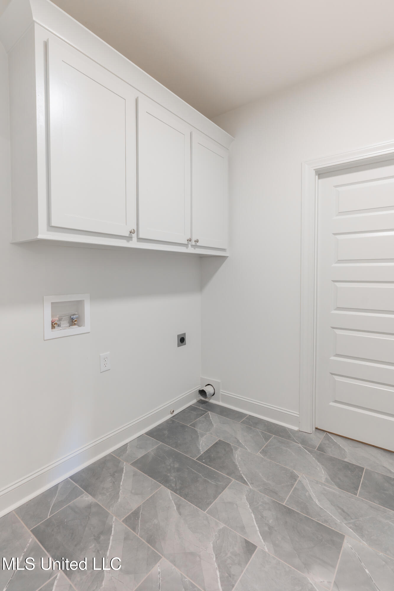 112 Catherine Boulevard Clinton, MS 39056 - Photo 30 of 80 29-LaundryRoom