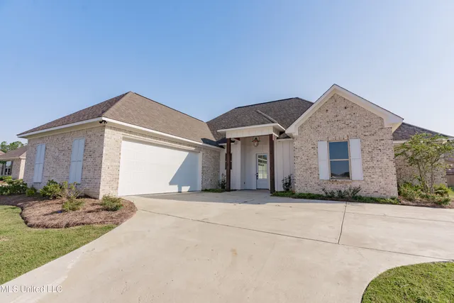 $411,000 | 112 Catherine Boulevard, Clinton, MS 39056