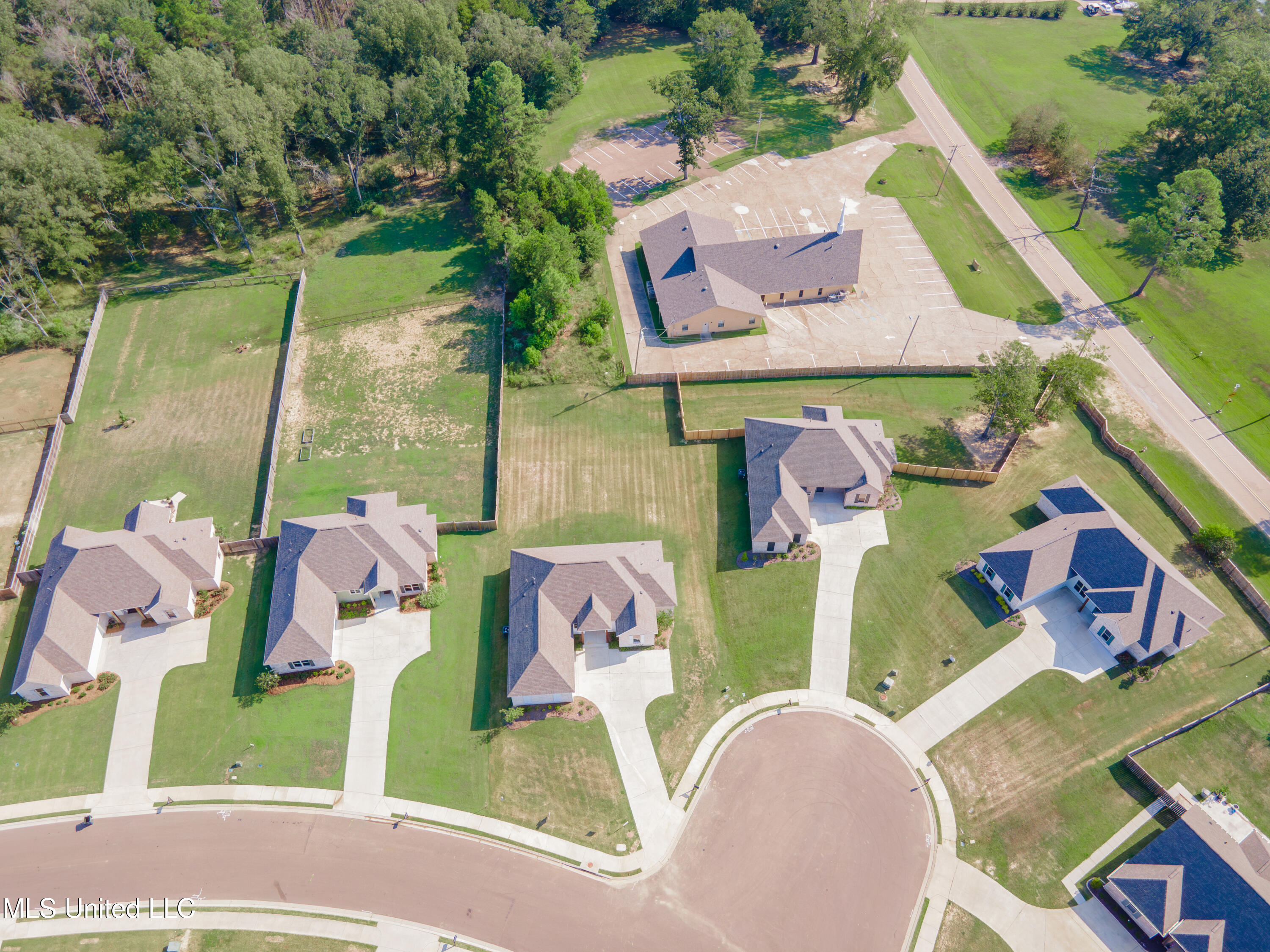 112 Catherine Boulevard Clinton, MS 39056 - Photo 9 of 80 8-Aerial