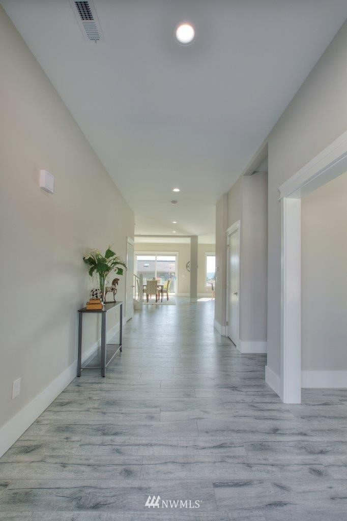 17530 Military Road South SeaTac, WA 98188 - Photo 5 of 36 Gallery Image 5
