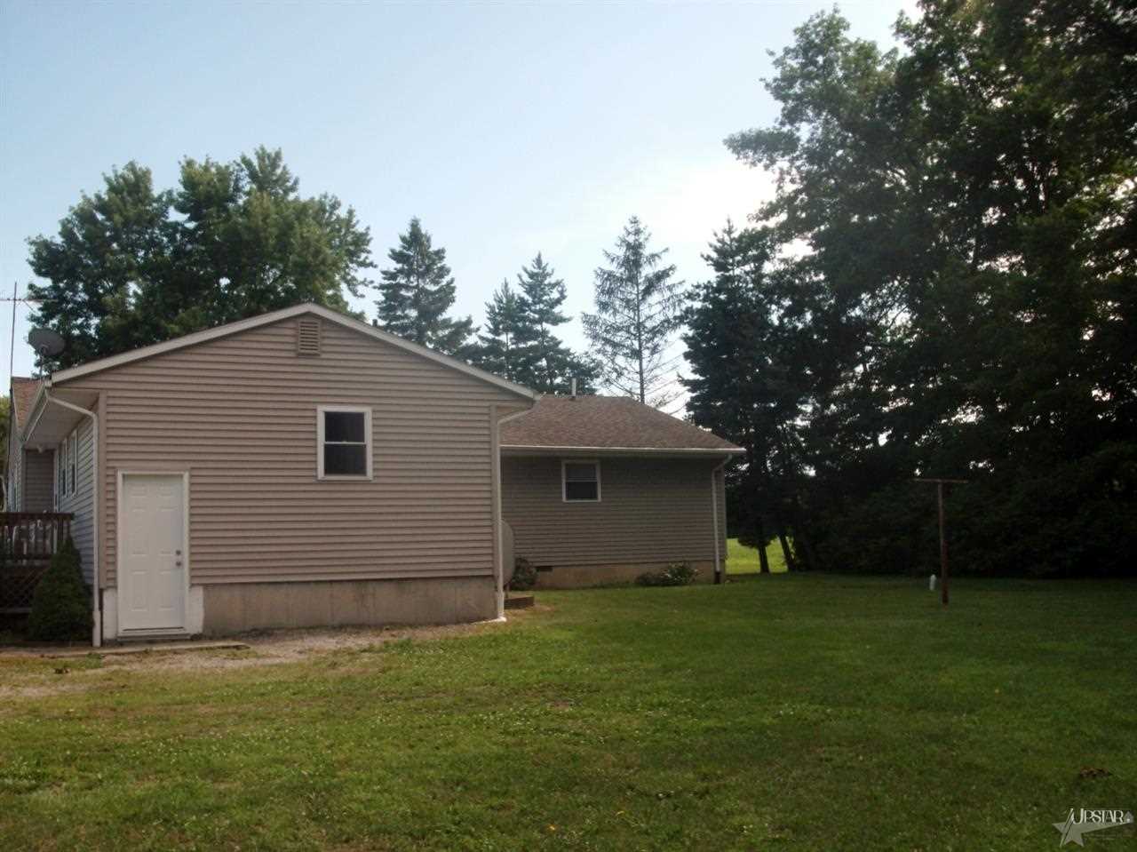 9911 Northwest Winchester Road Decatur, IN 46733 - Photo 6 of 30