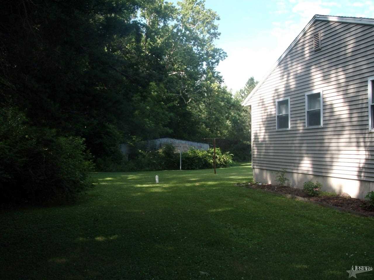 9911 Northwest Winchester Road Decatur, IN 46733 - Photo 7 of 30
