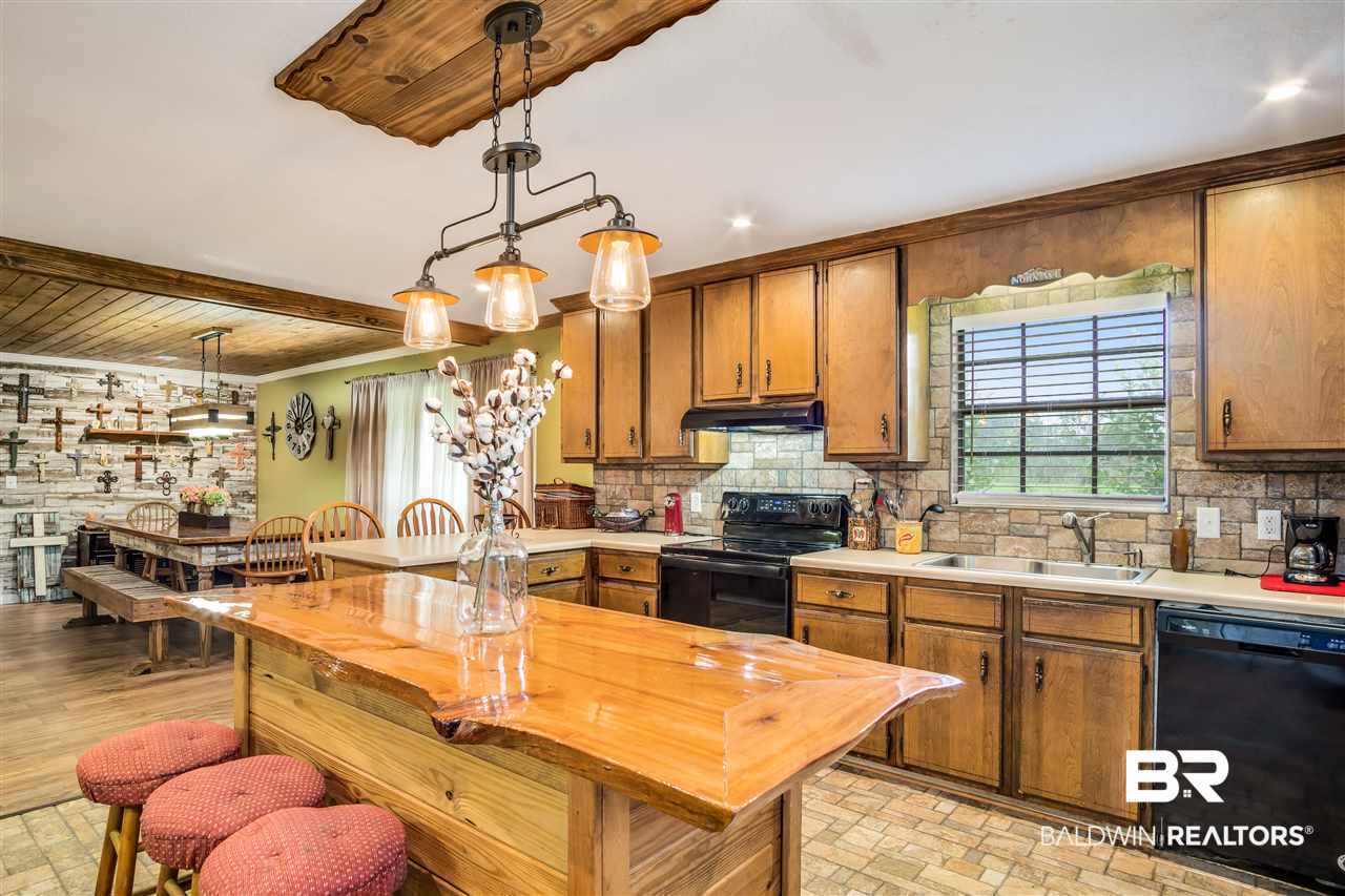 22750 Price Grubbs Road Robertsdale, AL 36567 - Photo 4 of 29