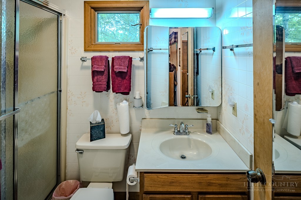 124 Laurel Brook Road Newland, NC 28657 - Photo 34 of 49