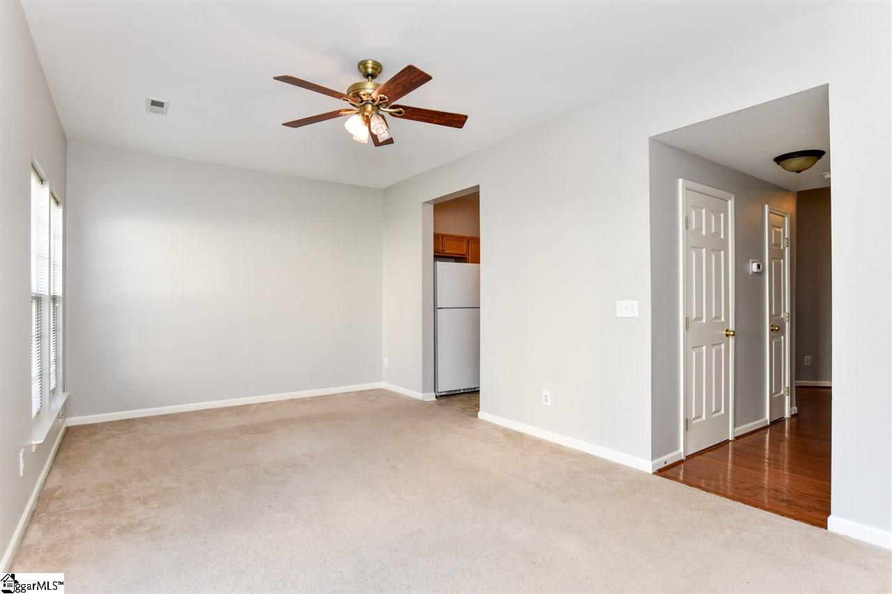 39 Spring Crossing Circle Greer, SC 29650 - Photo 5 of 27