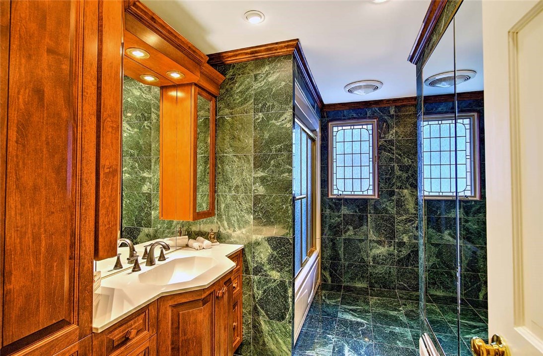 164 Butler Avenue, Unit B Providence, RI 02906 - Photo 30 of 42