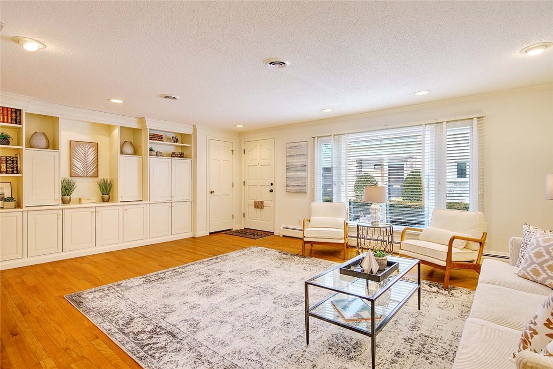 164 Butler Avenue, Unit B Providence, RI 02906 - Photo 9 of 42