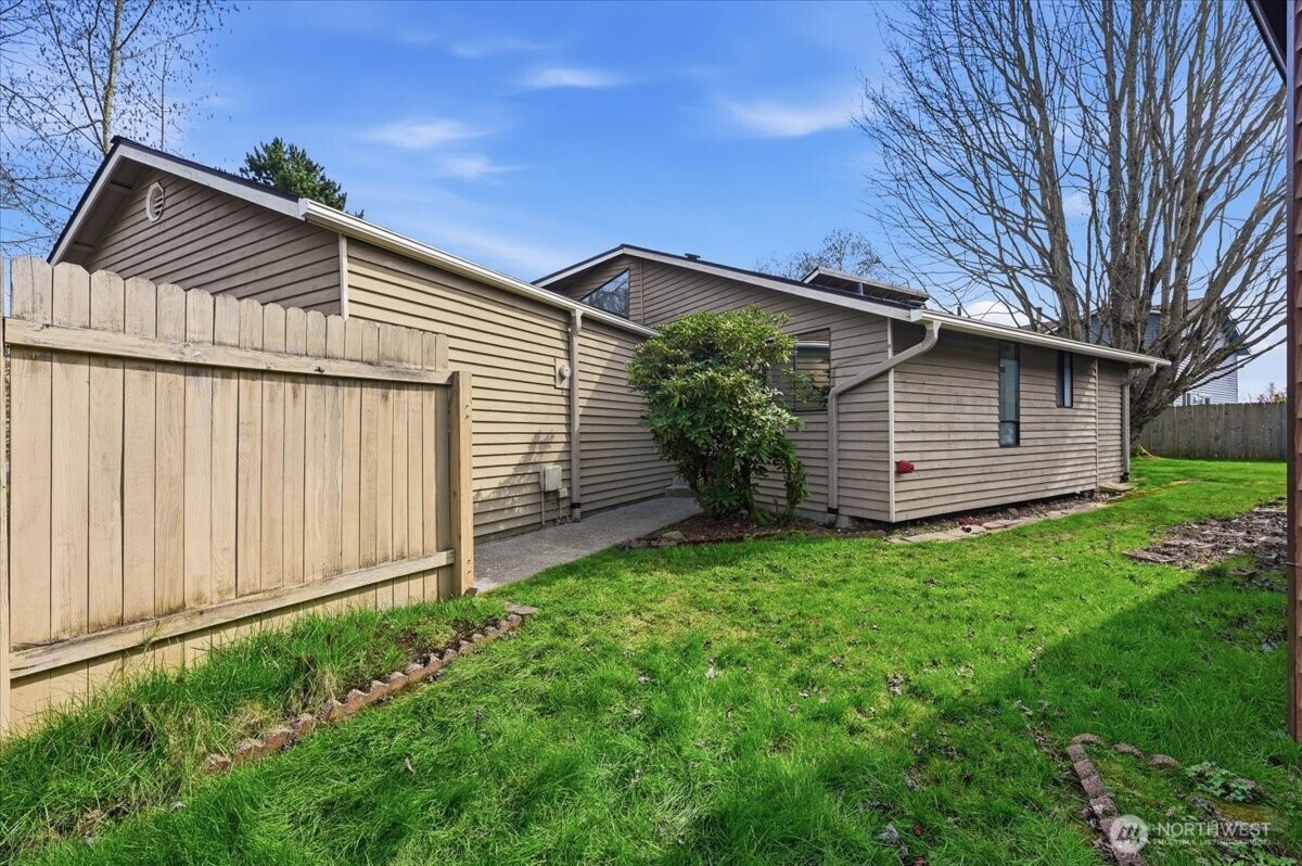 124 93rd Street Southeast Everett, WA 98208 - Photo 16 of 21