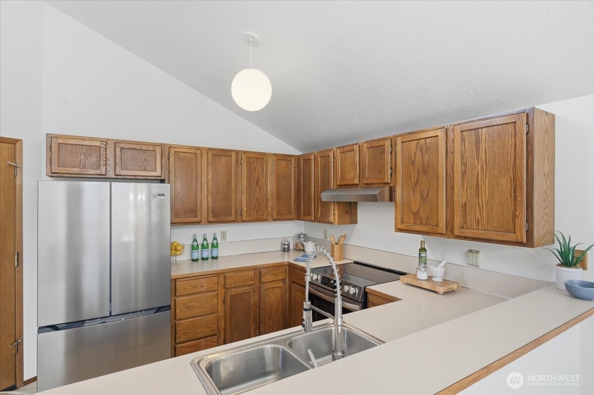 124 93rd Street Southeast Everett, WA 98208 - Photo 9 of 21