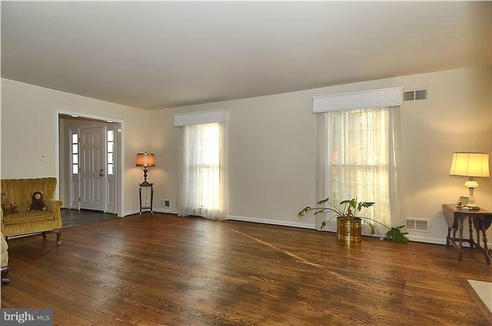7700 Groton Road Bethesda, MD 20817 - Photo 3 of 30 a view of livingroom with furniture and windows