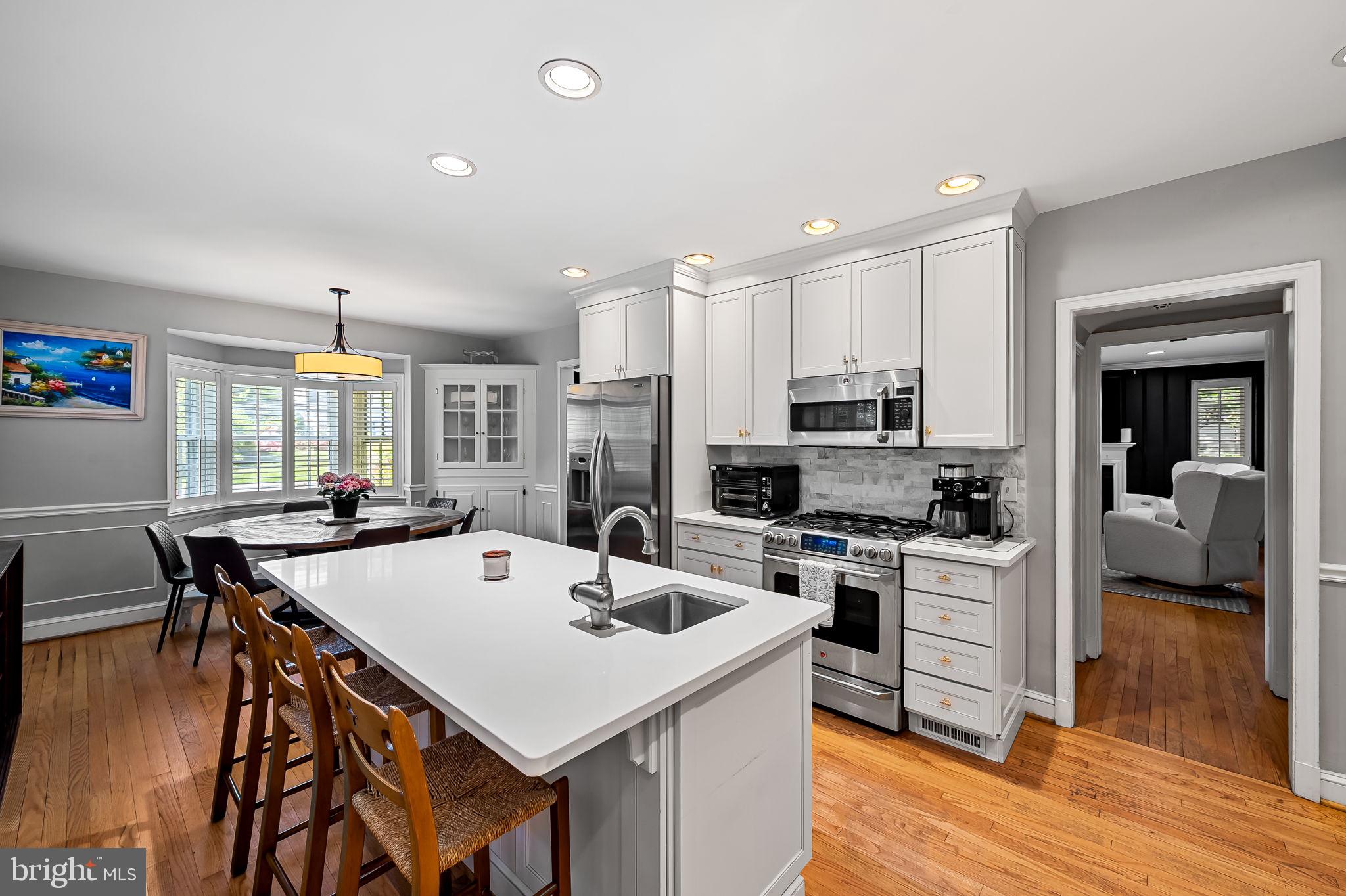 212 St Dunstans Road Baltimore, MD 21212 - Photo 12 of 46