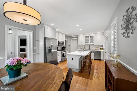 $850,000 | 212 St Dunstans Road, Baltimore, MD 21212