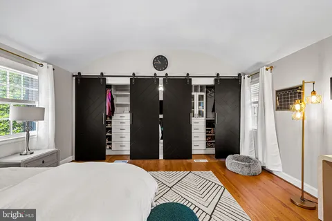 $850,000 | 212 St Dunstans Road, Baltimore, MD 21212