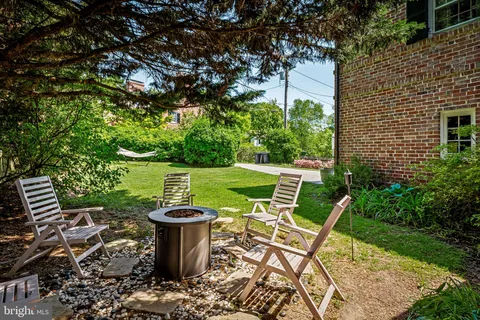 $850,000 | 212 St Dunstans Road, Baltimore, MD 21212