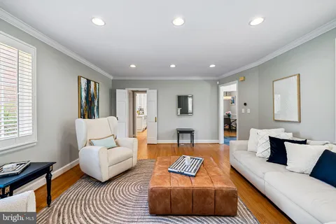 $850,000 | 212 St Dunstans Road, Baltimore, MD 21212
