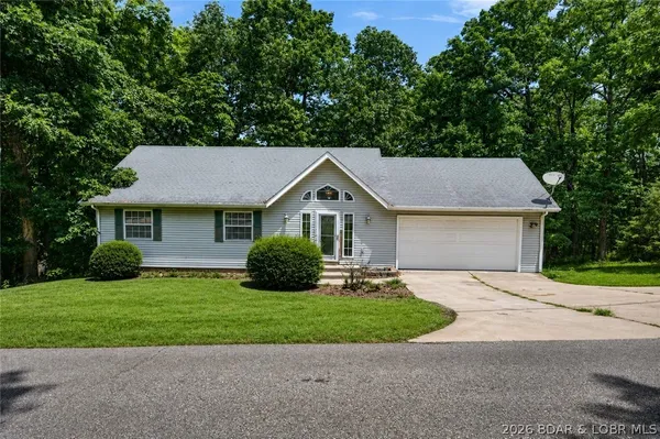 $280,000 | 1509 Oak Bend Road Northeast, Sunrise Beach, MO 65079
