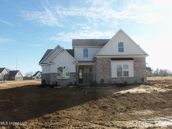 $524,950 | 9135 Cedar Barn Cove, Olive Branch, MS 38654