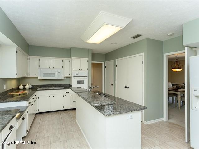 7520 Hollyridge Road Jacksonville, FL 32256 - Photo 6 of 35 018_Kitchen