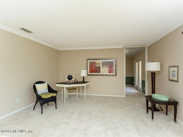 7520 Hollyridge Road Jacksonville, FL 32256 - Photo 10 of 35 005_Living Room