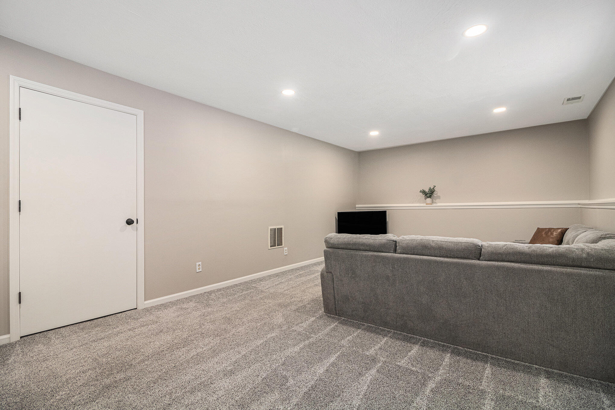 7368 21st Avenue Jenison, MI 49428 - Photo 22 of 28 022__mg_9100_610