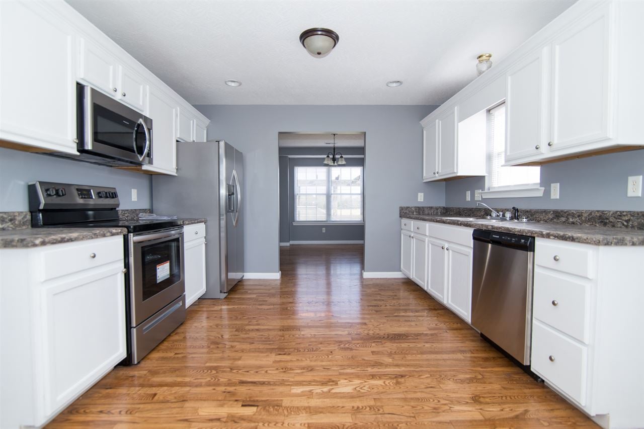 1043 Dimple Road Morgantown, KY 42261 - Photo 2 of 31 Gallery Image 2