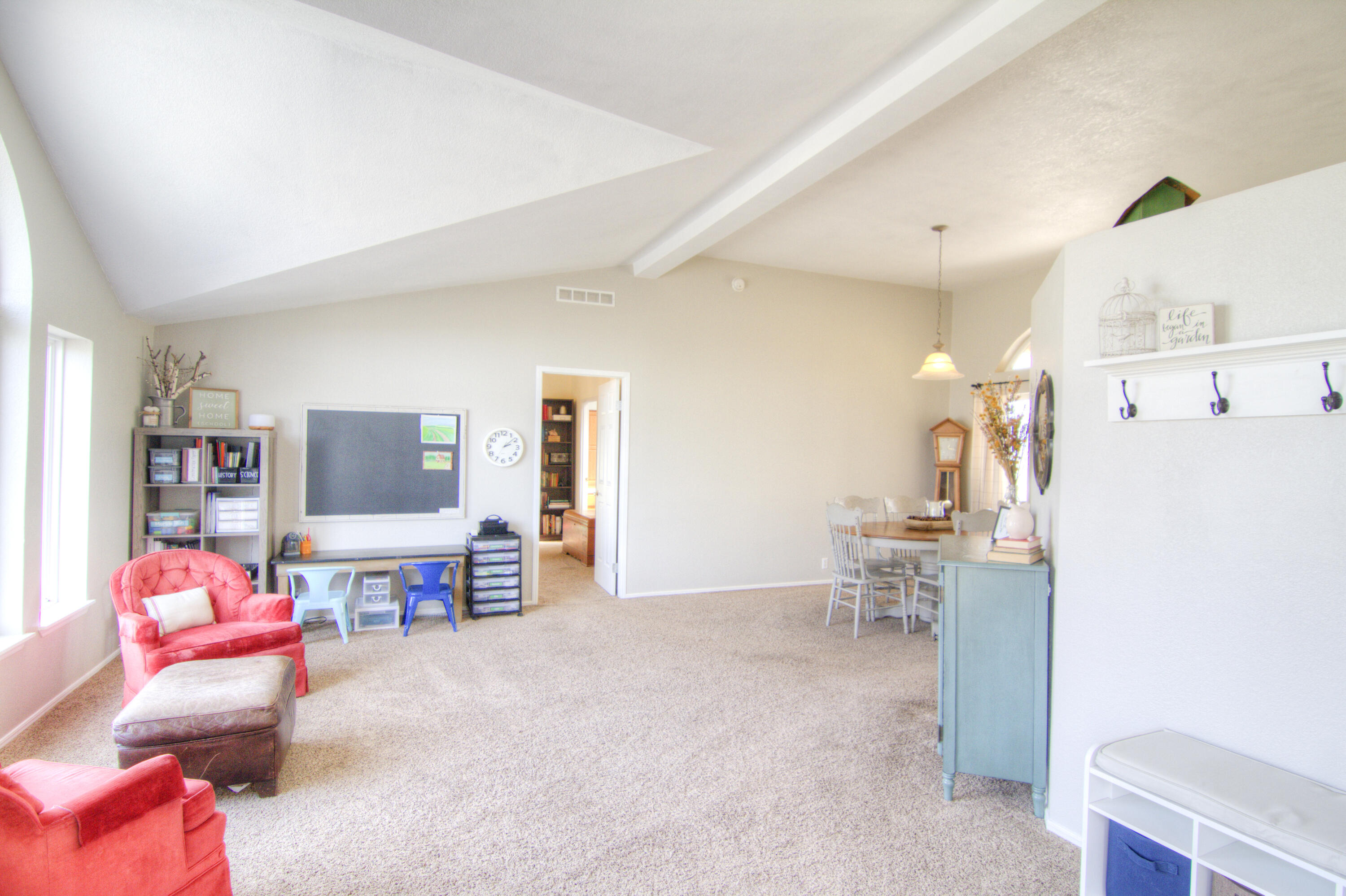 7410 Reeder Road Klamath Falls, OR 97603 - Photo 4 of 27 Reeder 03