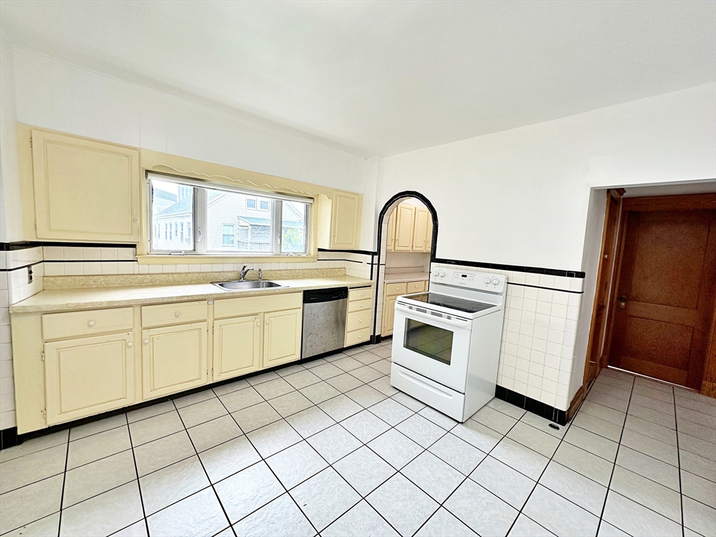 11 Puritan Road Somerville, MA 02145 - Photo 20 of 33