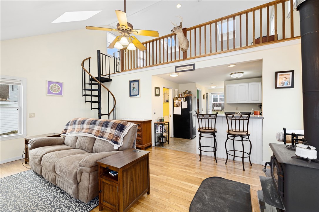 26 Pier Road Portsmouth, RI 02872 - Photo 13 of 30