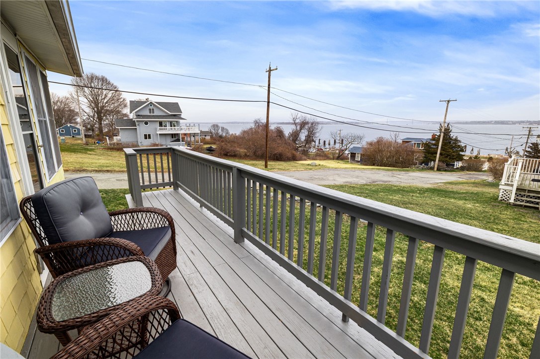 26 Pier Road Portsmouth, RI 02872 - Photo 21 of 30