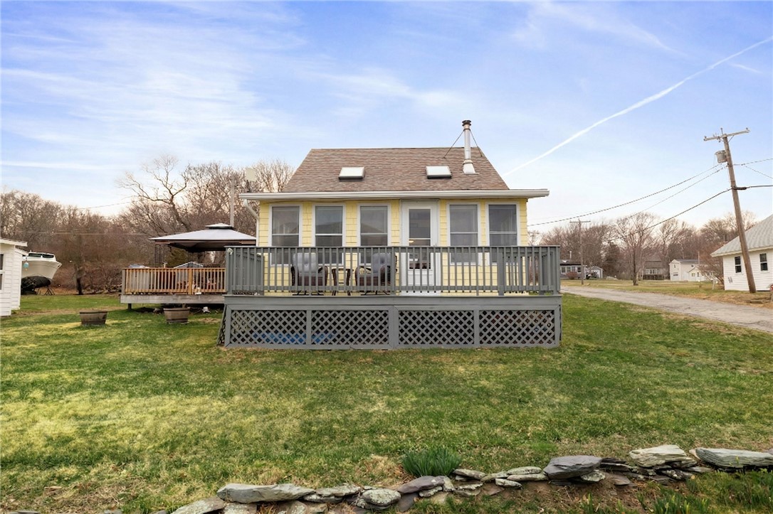 26 Pier Road Portsmouth, RI 02872 - Photo 4 of 30