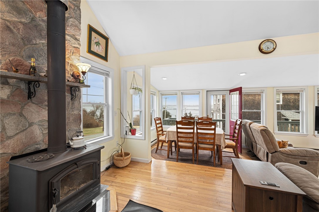 26 Pier Road Portsmouth, RI 02872 - Photo 8 of 30