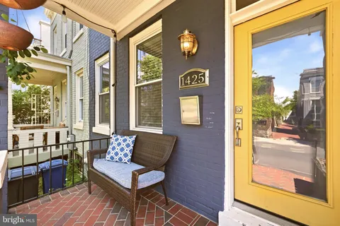 $895,000 | 1425 C Street Northeast, Washington, DC 20002