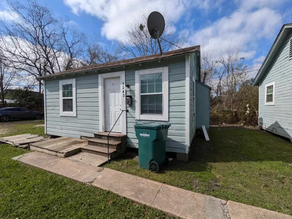 $700 | 1243 Long Avenue, Unit 1, Beaumont, TX 77701