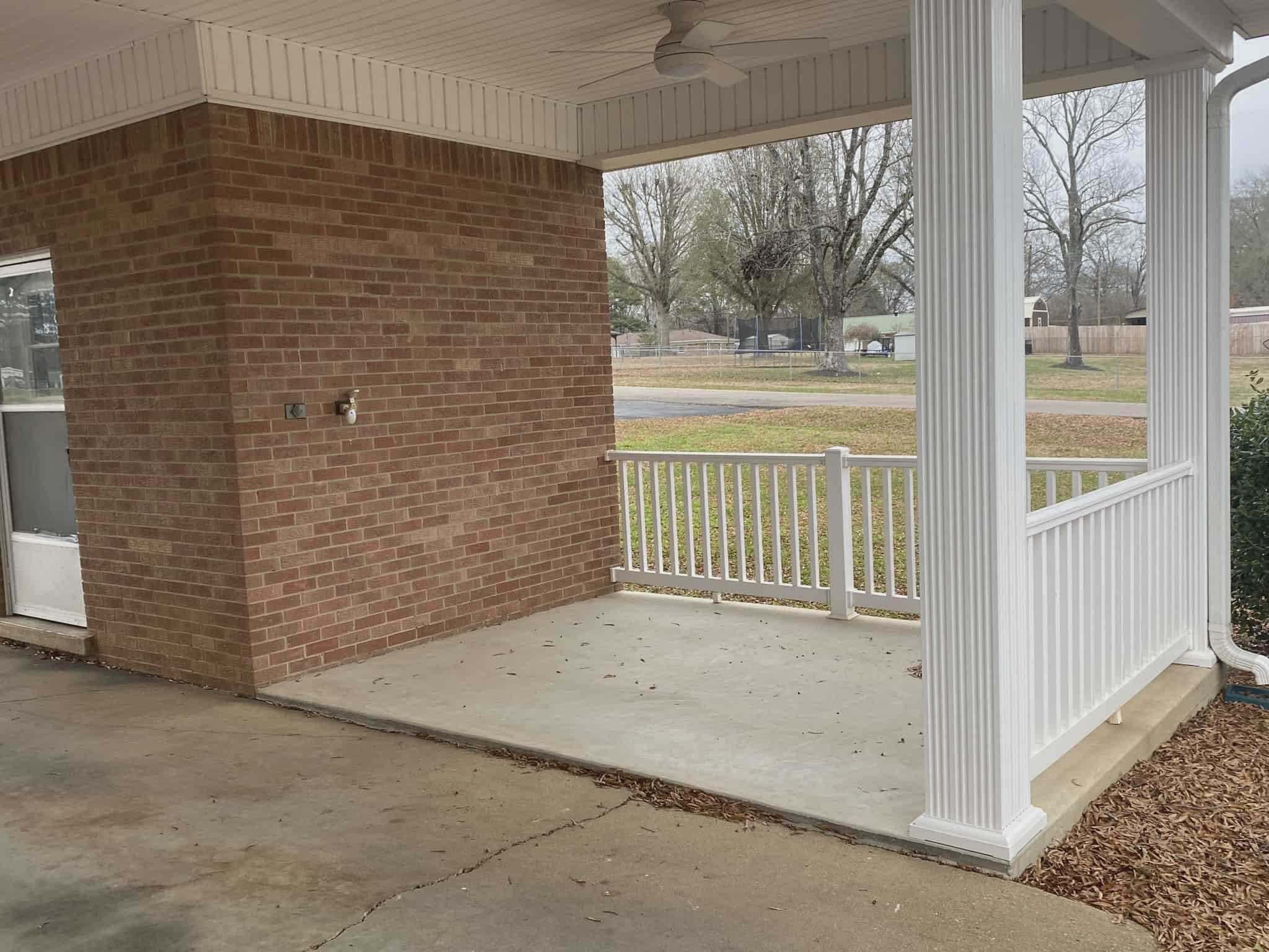 175 Austin Street Savannah, TN 38372 - Photo 18 of 33 a view of a porch of a house