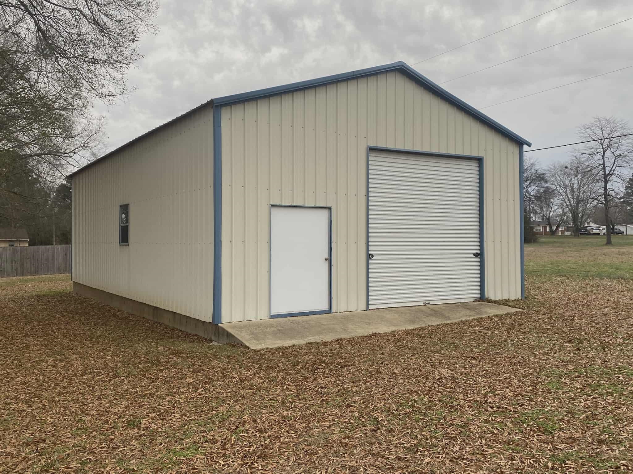 175 Austin Street Savannah, TN 38372 - Photo 21 of 33 a house with a outdoor space