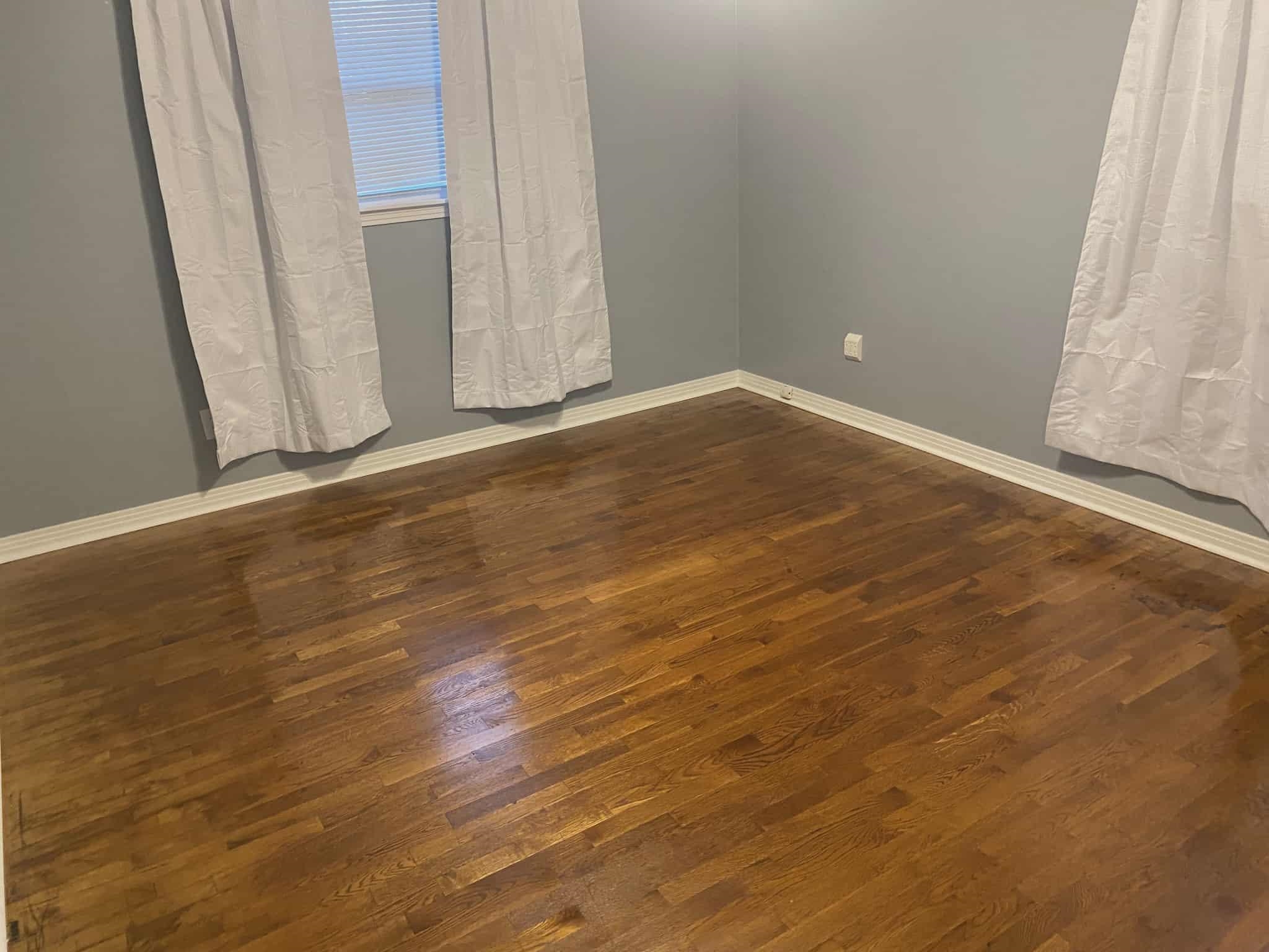 175 Austin Street Savannah, TN 38372 - Photo 9 of 33 an empty room with wooden floor