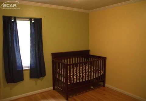 130 Dover Road Waterford, MI 48328 - Photo 13 of 26 20443236-12.JPG