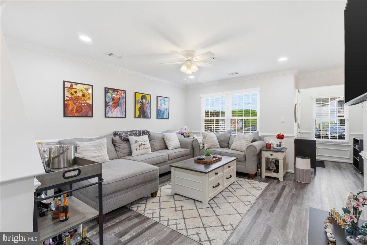 1008 Spring Valley Court Fort Washington, MD 20744 - Photo 1 of 26 Bright and inviting living space.