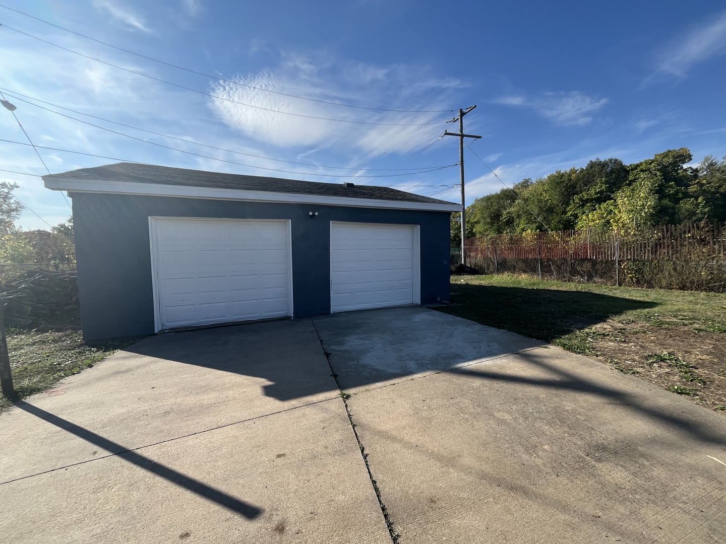 701 Lundy Street Streator, IL 61364 - Photo 19 of 21 a front view of a house with a yard