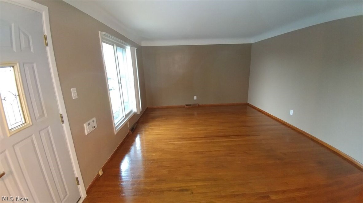 11420 Hempstead Road Garfield Heights, OH 44125 - Photo 12 of 30