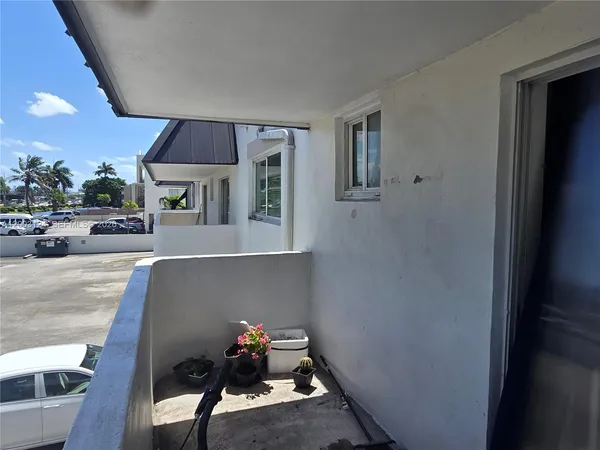 $2,300 | 465 South Royal Poinciana Boulevard, Unit 10B, Miami Springs, FL 33166