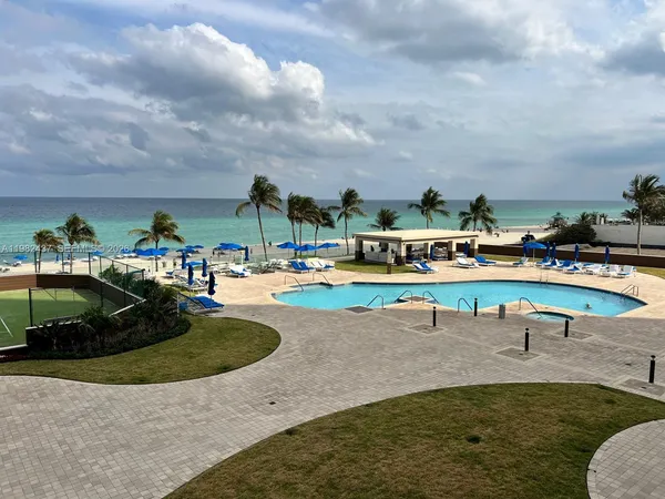 $6,000 | 17555 Collins Avenue, Unit 406, Sunny Isles Beach, FL 33160