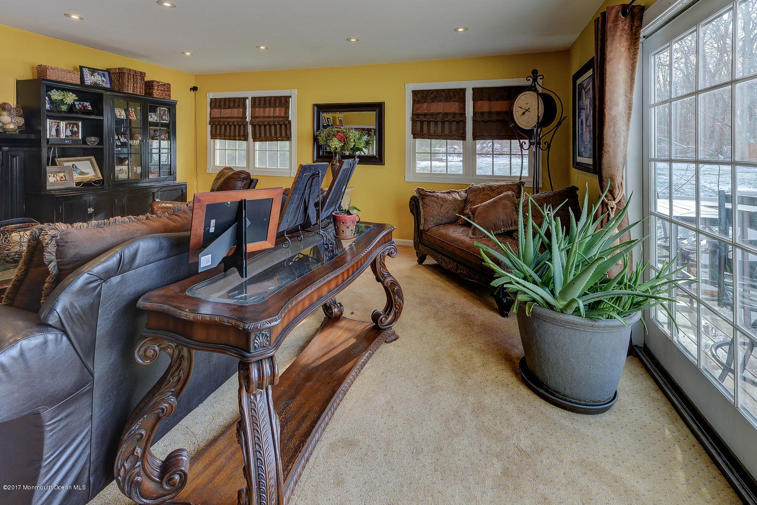 51 Carol Road Middletown, NJ 07748 - Photo 11 of 33 51 Carol Rd Middletown NJ-large-013-4-Li